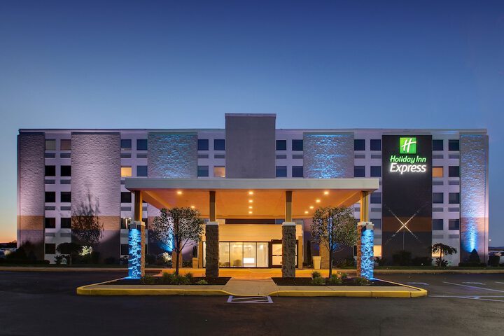 Hotel 7 of 55