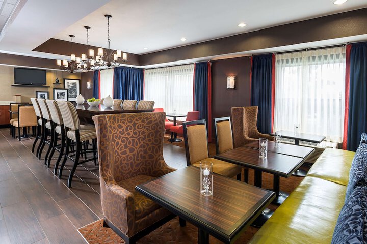 Hampton Inn Mansfield / Ontario