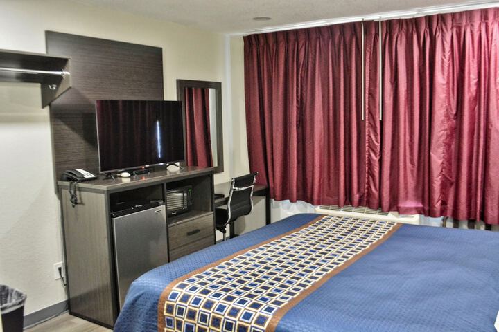 Room 16 of 55