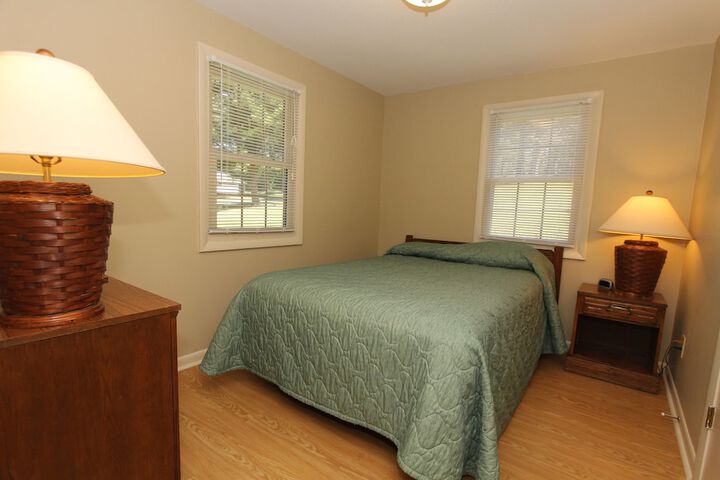 Room 35 of 133