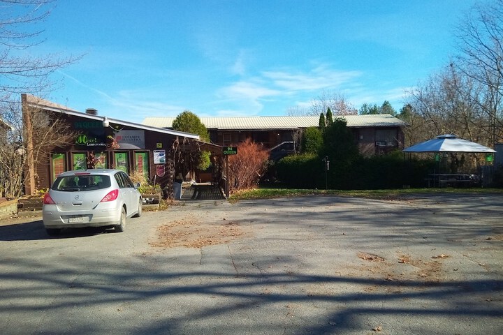 Property Grounds 32 of 33