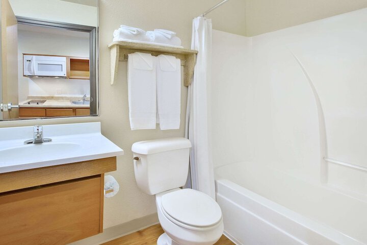 Room 16 of 22