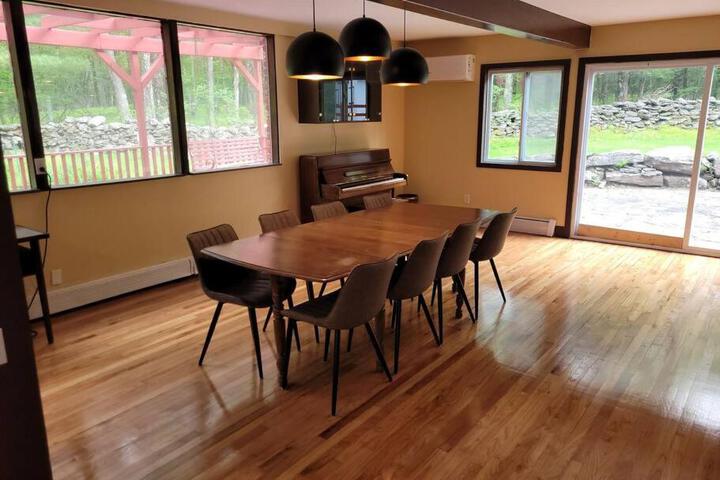 Sunset Estate in the Catskills