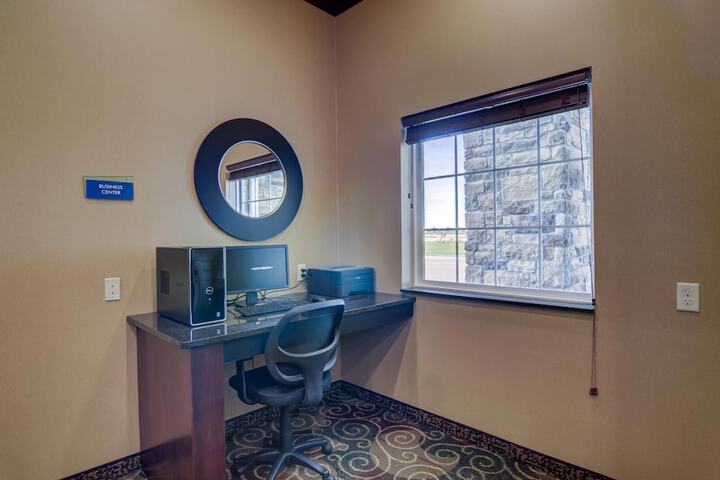 Business Center 53 of 54