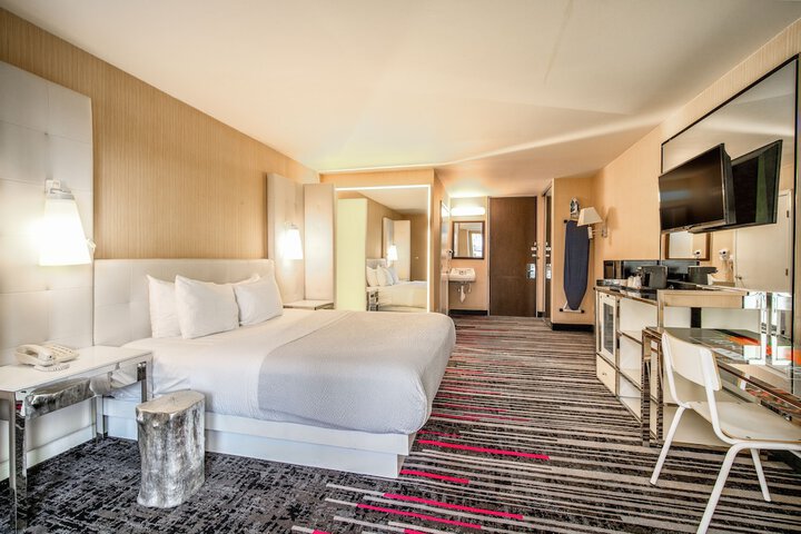 Room 29 of 51