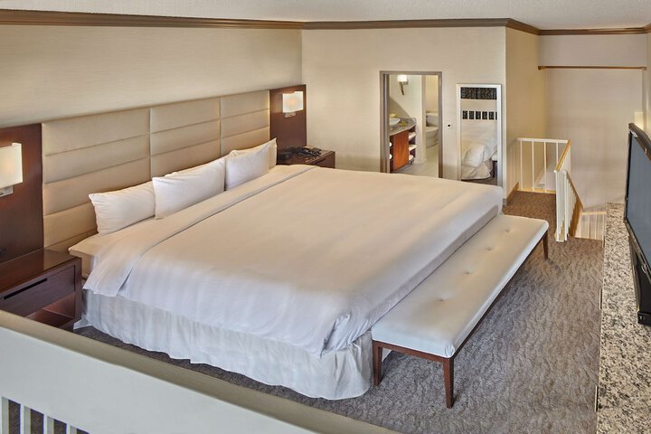 Room 19 of 53
