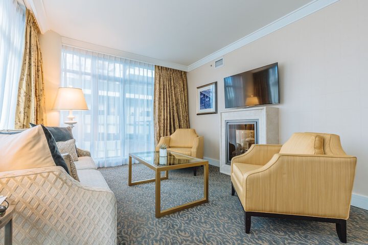 Room 33 of 45