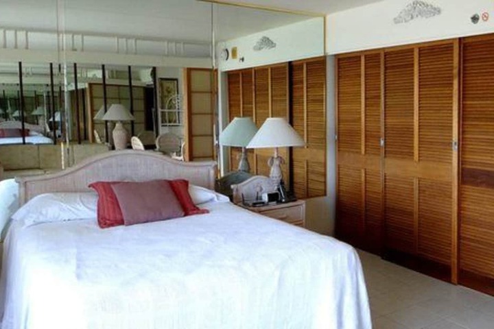 Room 17 of 40