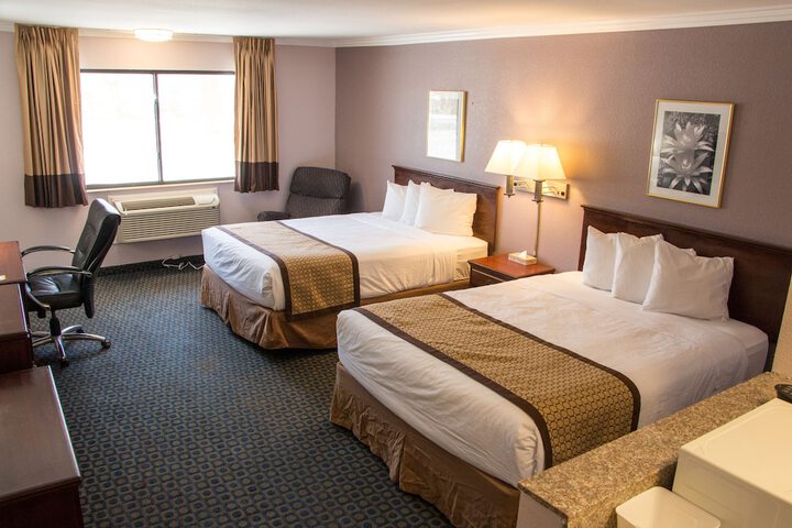Room 27 of 46