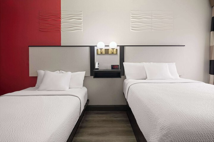 Room 17 of 22