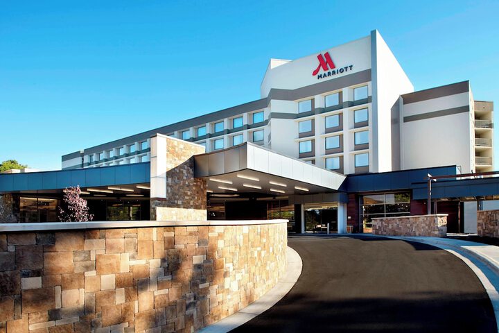 Hotel 2 of 67
