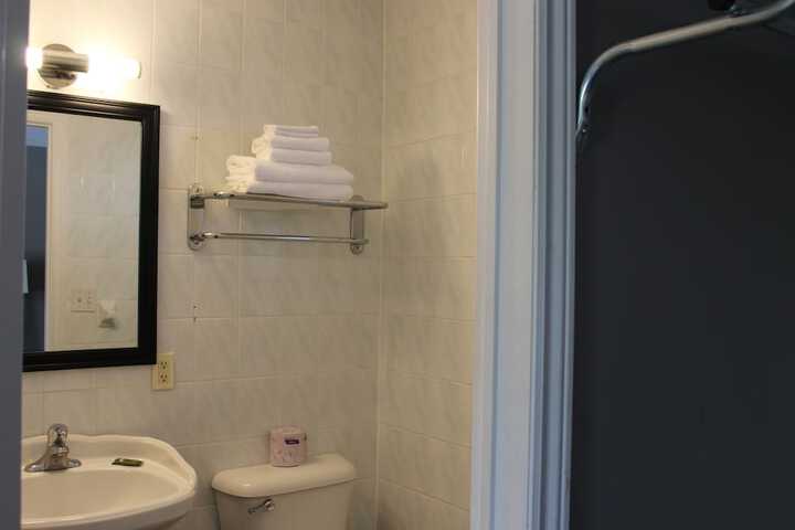 Room 16 of 24