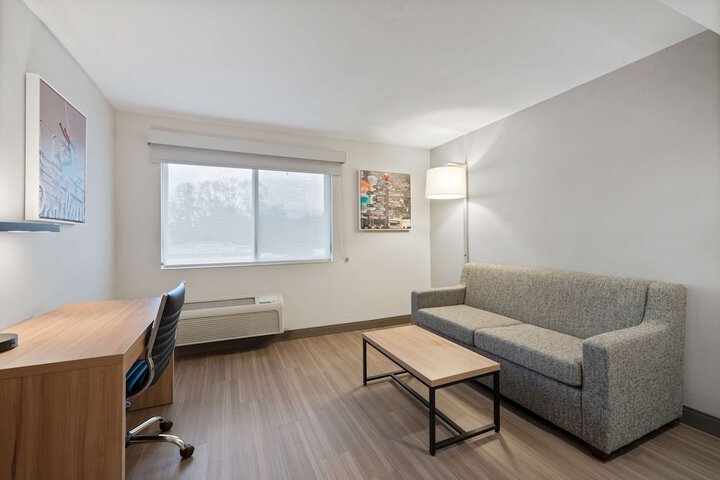 Best Western Lake Oswego / Portland Hotel & Suites