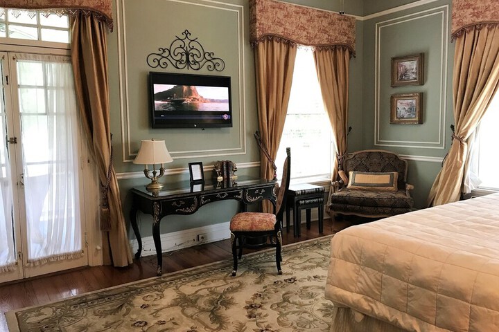Room 34 of 55