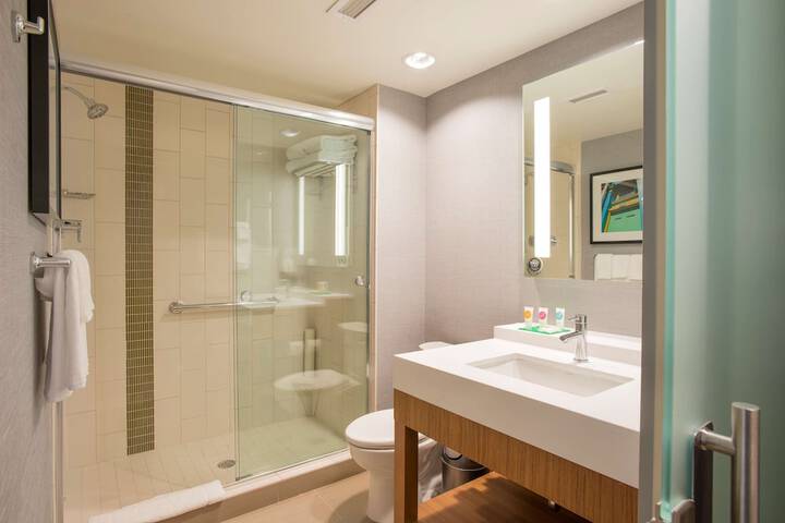 Hyatt Place Cincinnati / Sharonville Convention Center