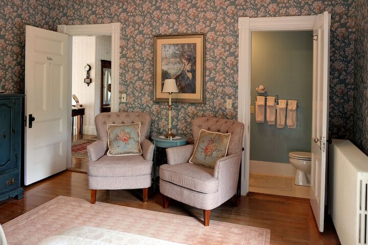 Room 15 of 34