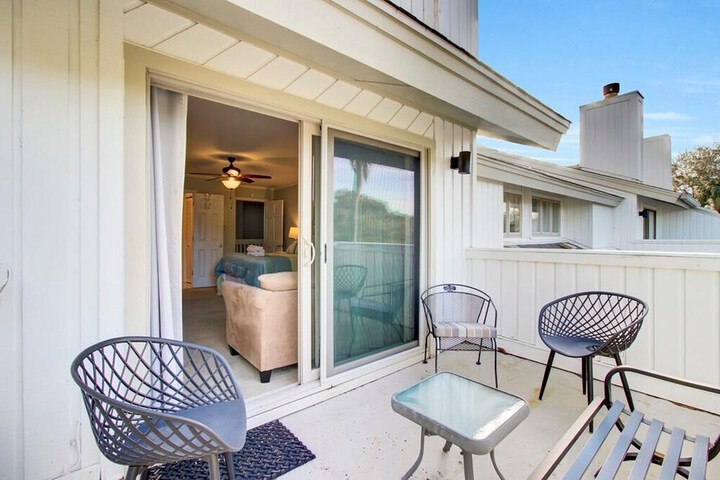 Racquet Club 35 by Wild Dunes in Resort Core
