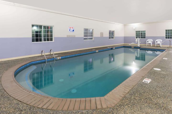 Pool 6 of 37
