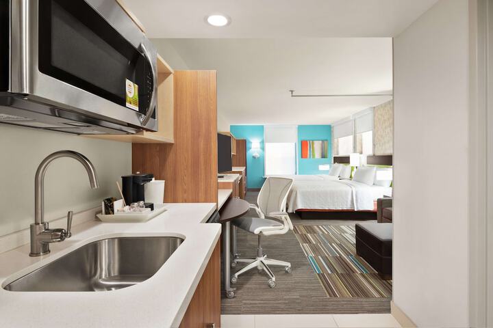 Home2 Suites by Hilton Woodbridge Potomac Mills