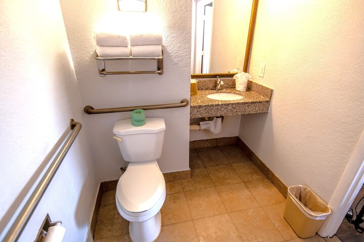 Masters Inn Tucker
