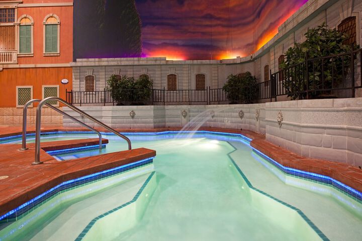 Pool 21 of 78