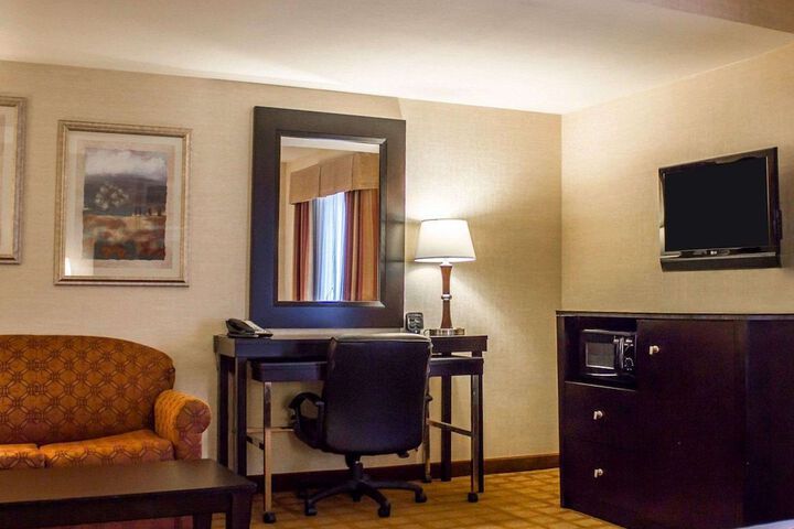 Room 19 of 48