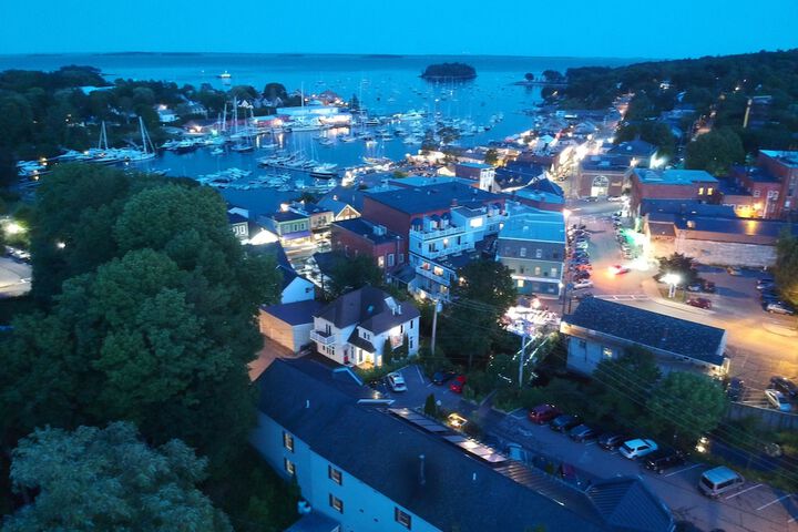 Camden Riverhouse Hotel