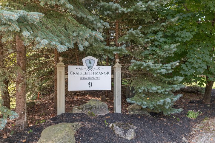 Craigleith Manor Bed & Breakfast