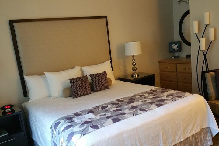Room 21 of 28
