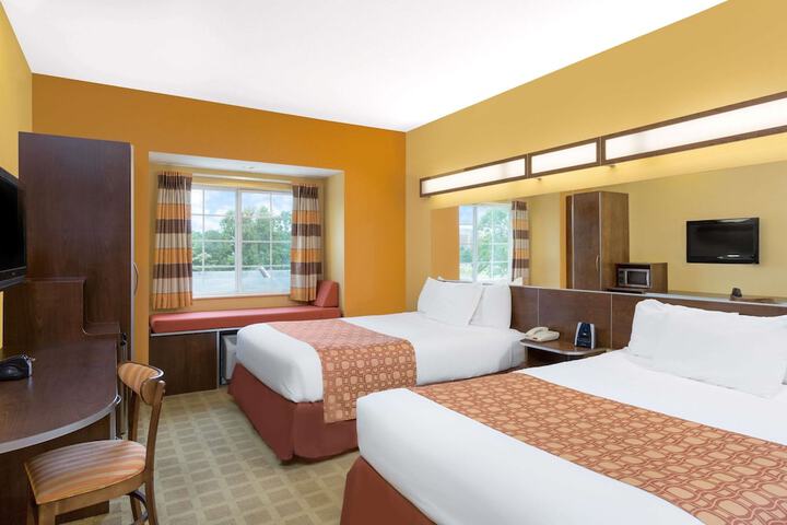 Microtel Inn & Suites by Wyndham Greenville / University Medic