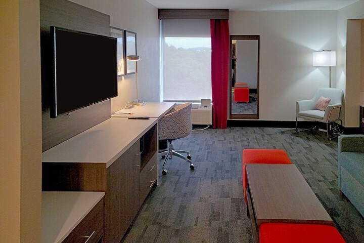 Room 40 of 108