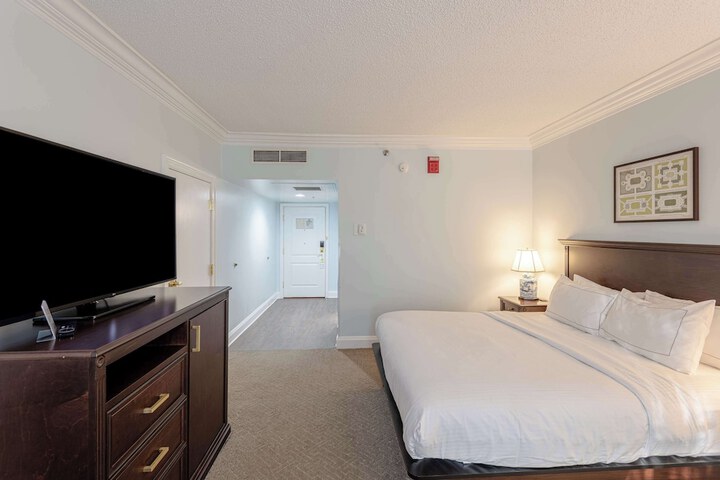 Room 63 of 166