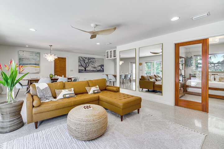 Private Oasis w / Pool: Walk to Melbourne Beach!