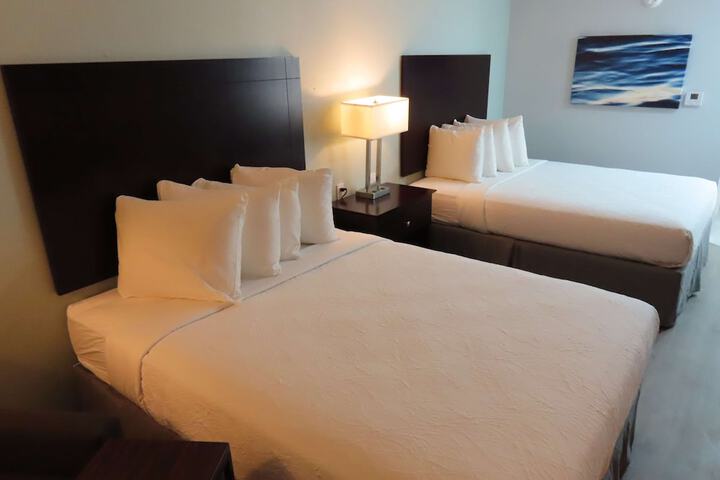 Room 9 of 25