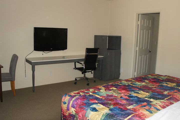 Room 14 of 25