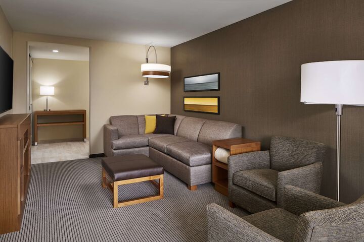 Hyatt Place Wilmington Riverfront