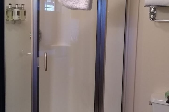 Room 46 of 147