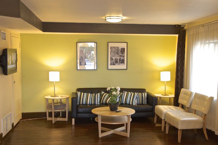 Hotel Interior 11 of 27