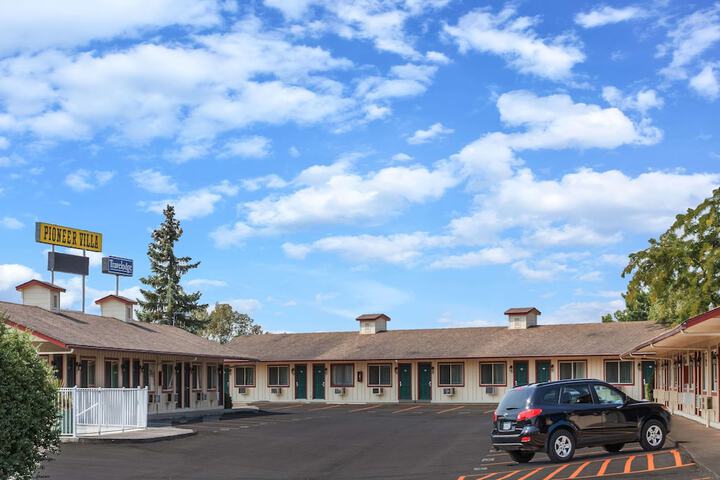 Hotel 2 of 16