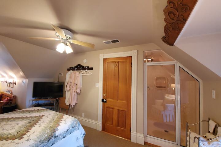 Room 34 of 52