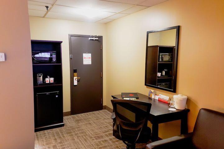 Room 29 of 35