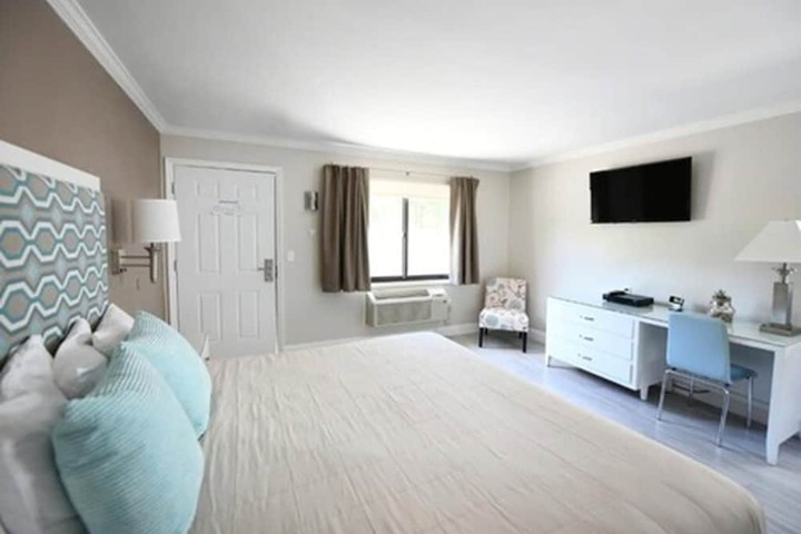 Room 71 of 168