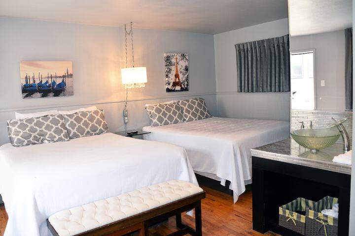 Room 10 of 40
