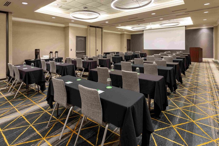 Holiday Inn Toledo-Maumee (I-80 / 90) by IHG