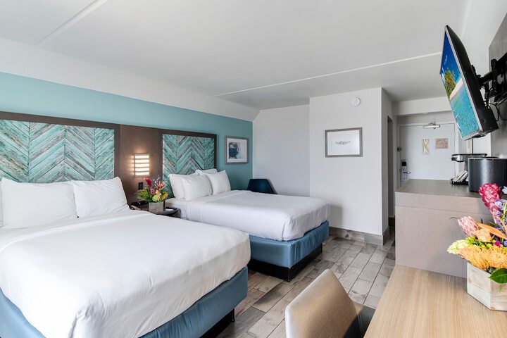 Room 10 of 26
