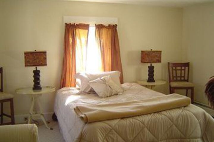 Calais Crossing B & B