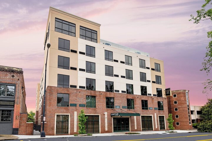 Courtyard by Marriott Winston - Salem Downtown