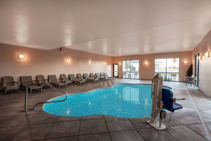 Pool 8 of 46