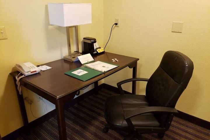 Quality Inn & Suites Vancouver - Hazel Dell