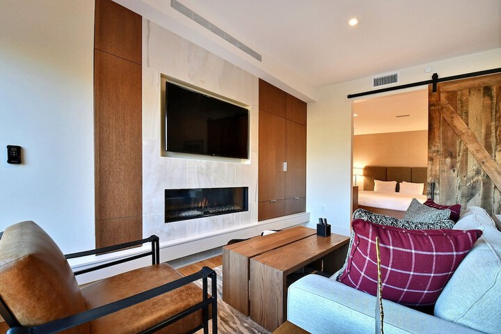 Room 58 of 187